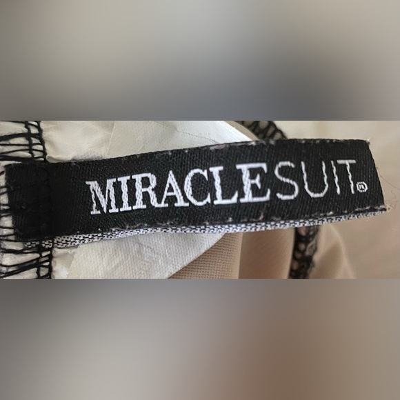 MIRACLESUIT brown/black, animal print one piece swimsuit, adjustable straps; 10 - Picture 5 of 7